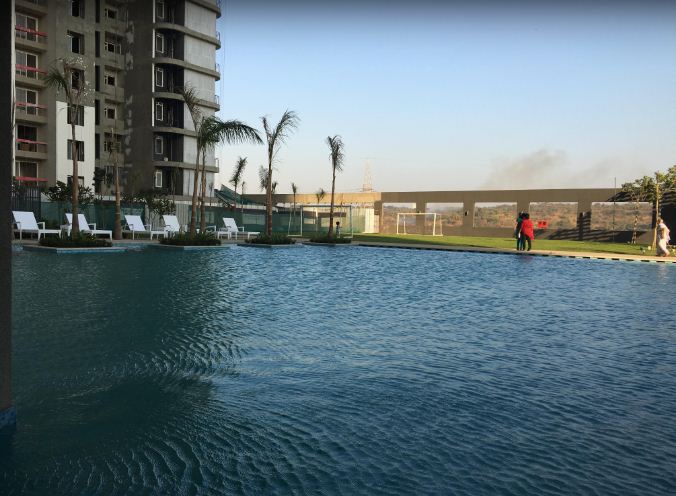 Swimming Pool2 - Lodha Fiorenza Venezia, Goregaon East
